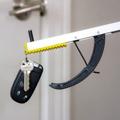 Magnetic Pick Up Hand Stick Trash Hook Arm Tool 32″ Object Grabber Reacher Grip
