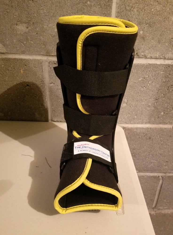 Minitrax Orthopedic Walking Boot Brace Child Kids Large 5-8 years