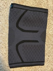 Modvel Knee Compression Sleeve Medium Black Knee Brace Support