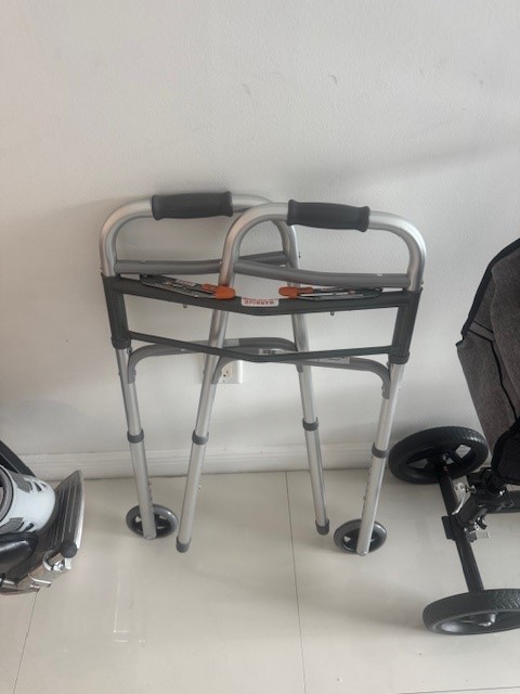 Medline 2 Button Folding Walker W/ Wheels excellent condition