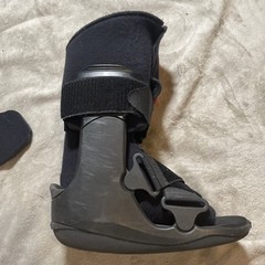 DJO GLOBAL XCEL TRAX Walking Boot Stabilizer Black Adjustable Pump Size XS