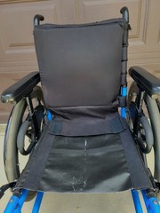 Quickie 2 Lite 17″ X 17″ Manual Wheelchair Used 17″x17″ Foldable Blue