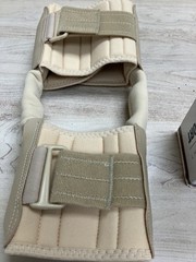 Flex-Light Hinged Knee Brace Size Small (Beige)