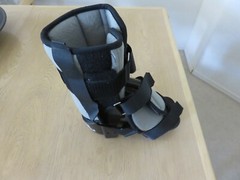 StepLite Ankle Walker Low Height Brace Easy Strider: Small: M 6-71/2 or W 5-81/2