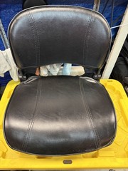 SEAT ASSEMBLY & SEAT PLATE & ARMRESTS GOLDEN BUZZAROUND CARRY ON SCOOTER PARTS