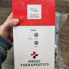 Medic Therapeutics 2 Handicapped Ultra Grip Grab Bars New Silver White Gray