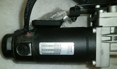 TWO WHEELCHAIR MOTOR QUANTUM DRVASMB1904 AND DRVASMB1903 WITH CASTERS AS PICTURE
