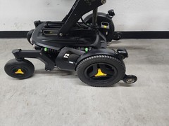 Permobil F3 R-net Corpus W/ Power 12″ Seat Lift, Recline, Tilt, Leg, LIGHTS