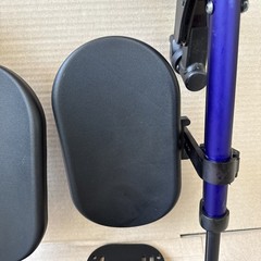 PAIR – Quickie Iris Tilt In Space Manual Wheelchair Elevating Legrest Footrest