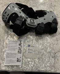 Comfortland OA- 200 Knee Brace Set Right & Left Knees With Tool Kit-NEW