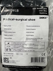 NEW DARCO Women’s SMALL Square Toe Black Medical Surgical 9.75” Shoe-MQW1B