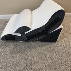 Ahpmeoa Adjustable Memory Foam Bed Wedge Pillow Set, White/Black