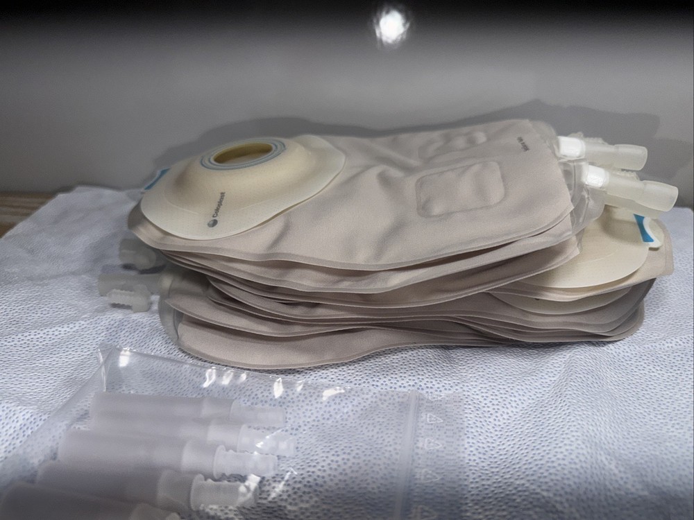SensuraMio 16857 Deep Convex Urostomy Pouch One Piece Lot Of 10 No Box