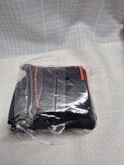 Adjustable wrist protector:suitable for everyday activities and sports
