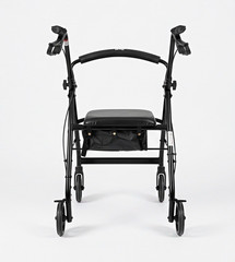 Drive 4-Wheel Rollator Walker w/ Seat, Hand Brakes, Storage Compartment Black