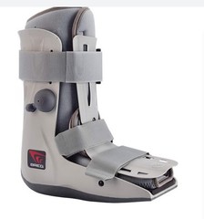 New Breg Genesis Mid-Calf Walker Boot Size Small Pneumatic Air Cast BL525003