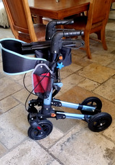 AOJIN Foldable ALL TERRAIN Rollator Walker
