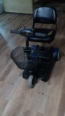 Pride 3-Wheeled Blue Black Mobility Scooter Removable Battery Swivel Seat