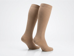 SIGVARIS Mens 922 DYNAVEN Closed Toe Calf Socks 20-30mmHg – Light Beige Crispa