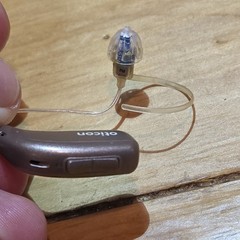 Oticon Real 2 miniRITE R Hearing Aid one piece Left side Bluetooth Pairing