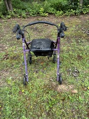 Purple & Black Foldable 4-Wheel Rollator Walker With Seat for Adults/Seniors