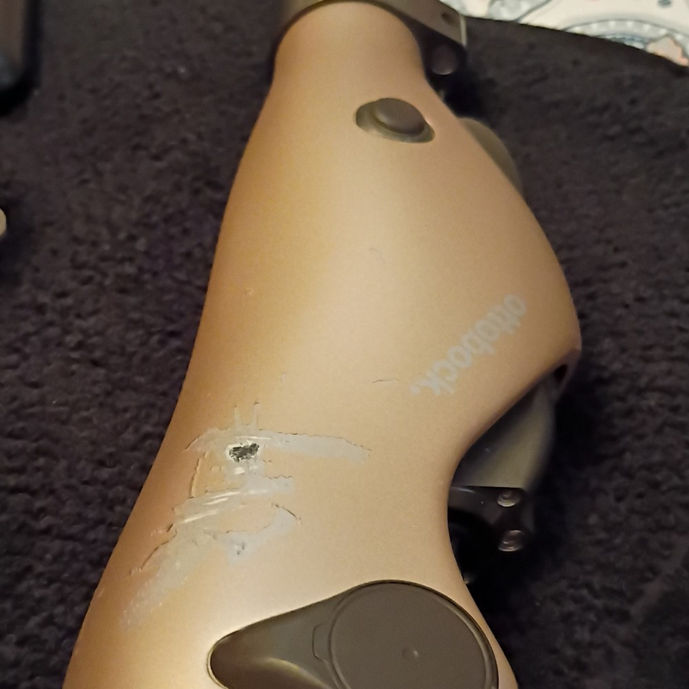 Ottobock C-Leg 3C98-3 Orthosis Knee Joint Carbon Fiber Adjustable Beige