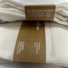 WELLOW Bamboo Blend Compression Socks Knee High 2 Pk X-LARGE 18-25 mmHg White