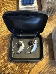 Starkey Evolv AI 1000 Hearing Aid with Batteries and Filters New In Box