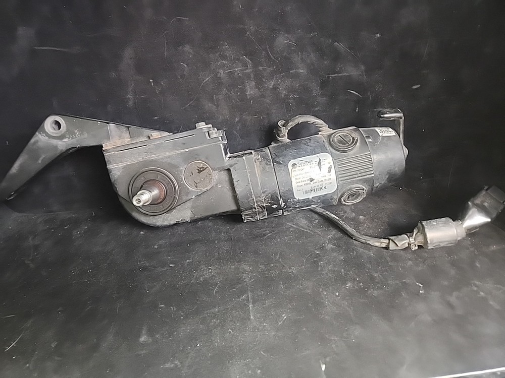 Sunrise Medical Quickie Power Wheelchair Motor Gearbox 107247 90ZY24-450D D5