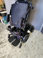 Permobil F5 VS Verical Stander 14″ Seat Lift, Recline, Tilt, Leg, Lights 7.5MPH