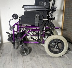 13″ Zippie by Quickie Tilt-in-Space Wheelchair – Kids/Pediatric