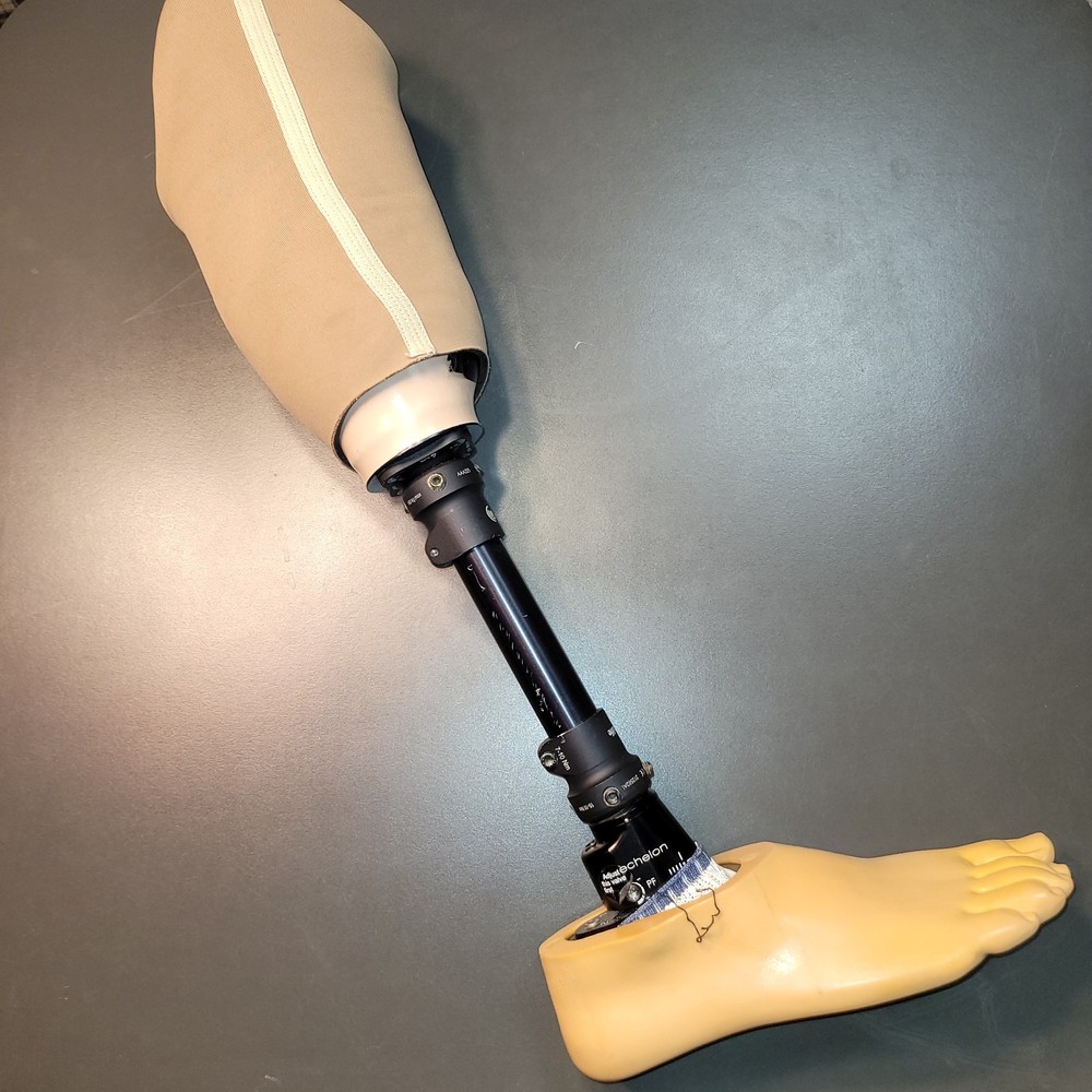 TRULIFE Below Knee Right Prosthetic Leg AAA225 AAA210 Carbon Cup + 28W Foot