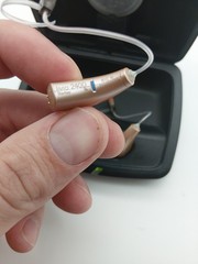 Starkey Livio 2400 Rechargeable Hearing Aid with Charging Case Rose Gold Pair