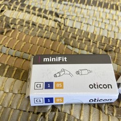 minifit c1 1 85 speaker unit Both New Sealed 1 Red 1 Blue