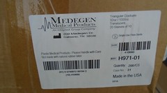 200 McKesson Medegen Triangular Graduated Container Polypropylene 32oz 1000ml