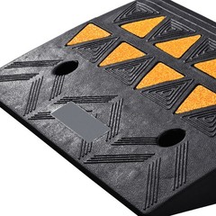 4.3″ Heavy Duty Rubber Driveway Ramp 2 Pack 15 Ton Load Capacity