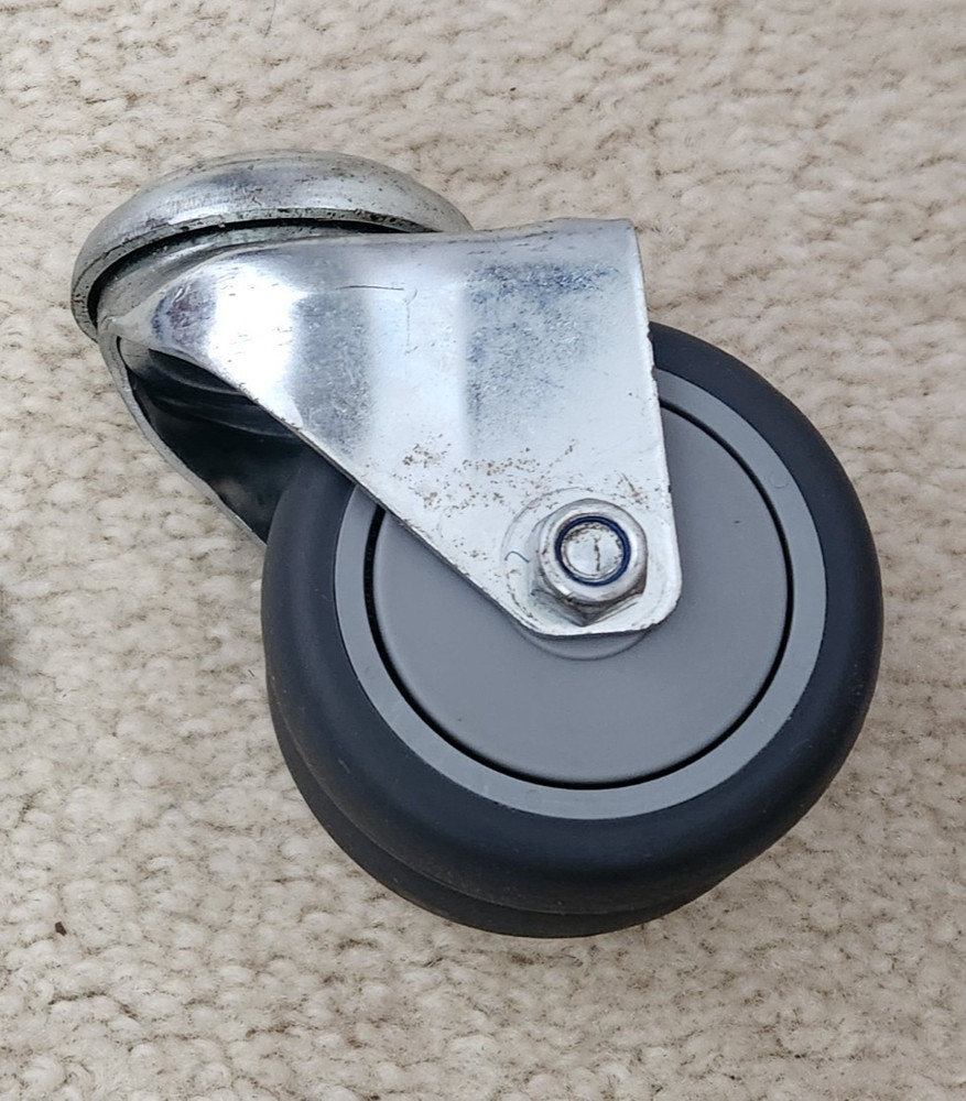 Invacare Reliant 450 / 600 Lift 3″ Swivel Caster Dual for Low Profile Model