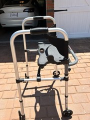 Drive Medical RTL10266CF Walker – Black