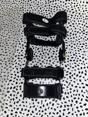 NEW! VertaLoc MAX OA Knee Brace Size XLarge Right w/ Set of 7 Pads in Case