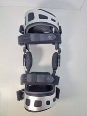 Dr Medical The Dual OA Reliever Knee Brace Size Large Right Knee KB0104-147R-03