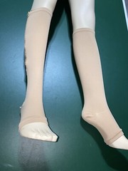 NWOT 1 pair beige compression stockings size L/XL up to 19″ calf w. side zipper