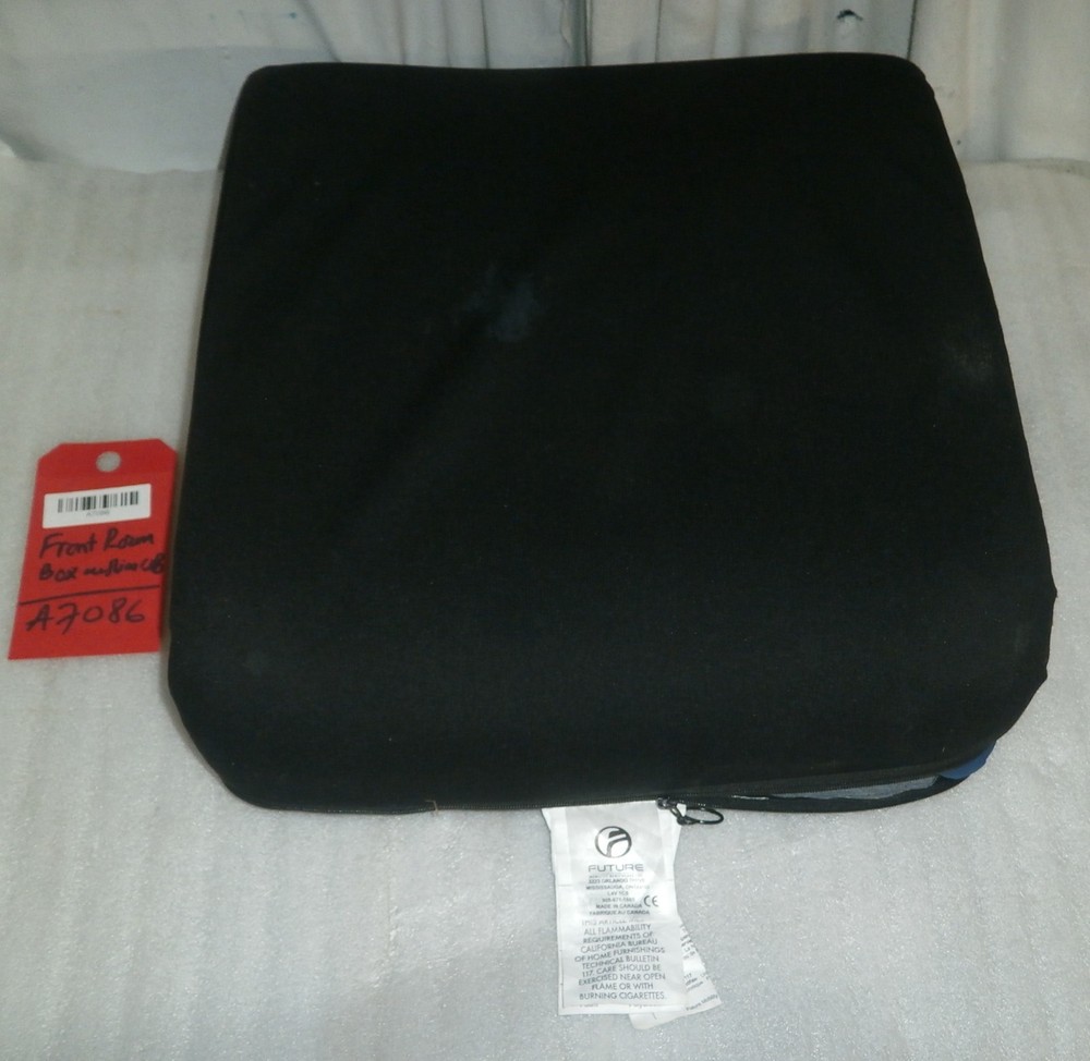 FUTURE MOBILITY WHEELCHAIR CUSHION 06T-24601 SIZE 18 X 20 X 5″ GOOD CONDITION