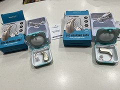 truhear hearing aid never used.in the box complete set