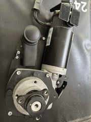 Right Motor for the Permobil Wheelchair F3 80ZY22-350-A. PMDC LINIX 1831168