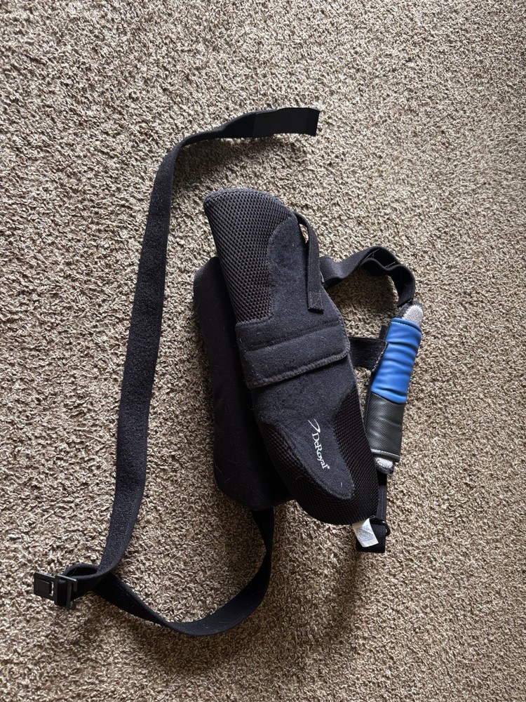 DeRoyal Shoulder PAD Abduction Sling“, Shoulder Pillow Abduction Device“.
