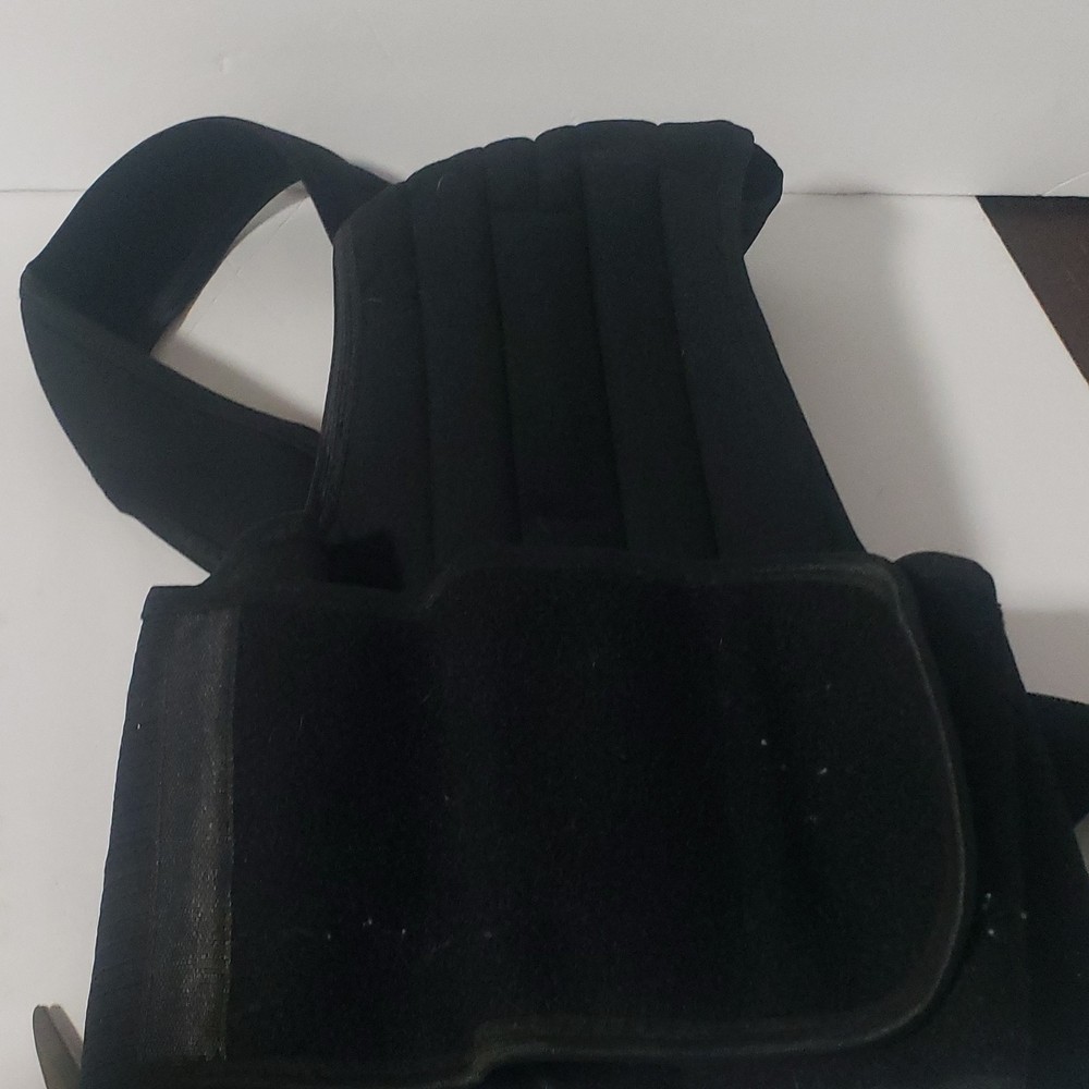 Adjustable Black Posture Corrector Back Brace M (29″-33″) for Stabilization