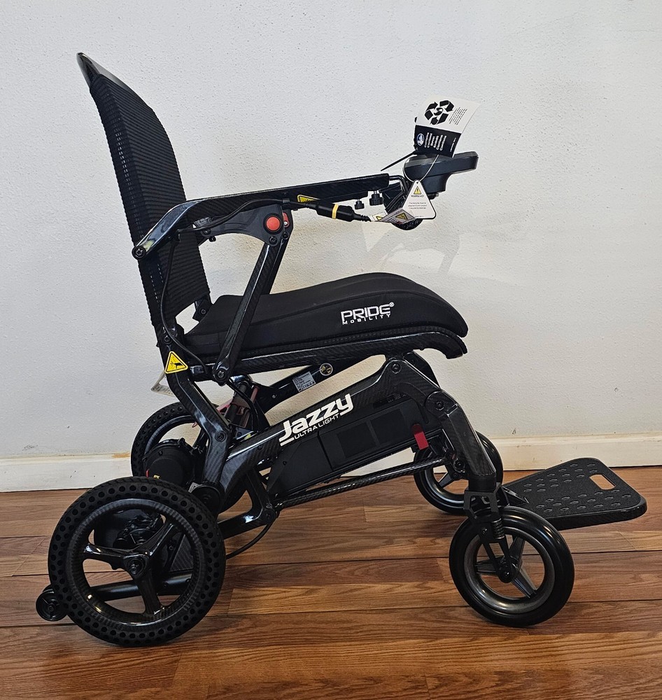 Pride Mobility Jazzy Ultra Light Powerchair – JZULIGHTMS1001 – OPEN BOX