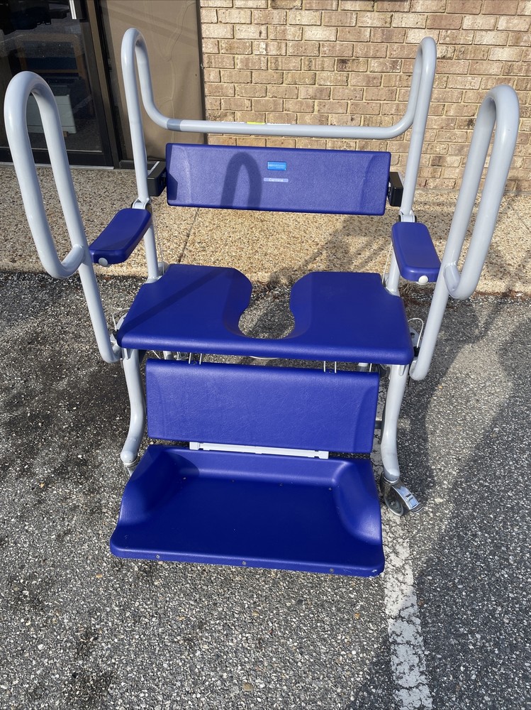 Arjo Huntleigh Carmino Bariatric Shower and Commode Chair + Foot rest- BLB-2000