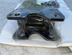NEW 1.25″ 1-1/4″ Hitch Bracket Receiver Frame Mount Bruno ASL-250 ASL-275 Lift