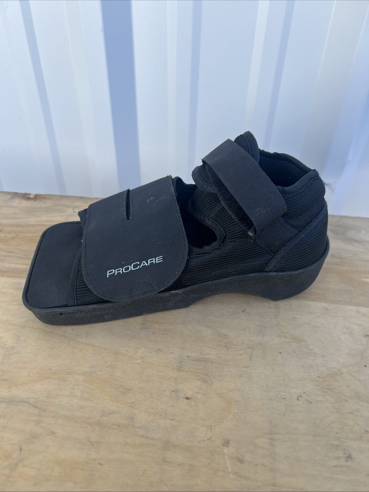 ProCare Squared Toe Post-Op Shoe Size: XS ( Wear on the left or right )